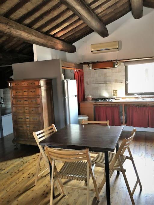 Romantic Studio In The Historical Heart Of 파도바 외부 사진
